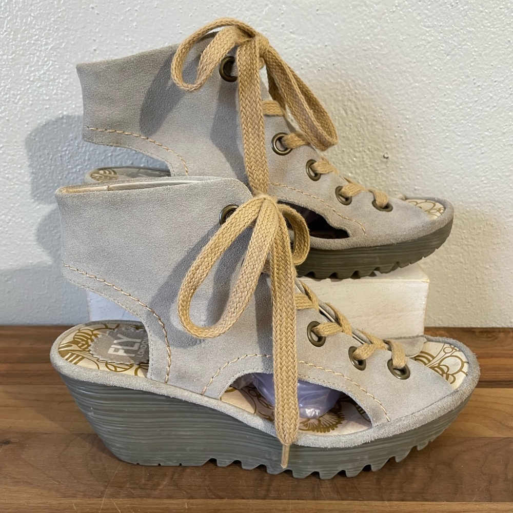 Fly London Boho Festival Lace Up Wedge Sandals Gray Suede US 8 8.5 Platform Euro